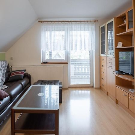 Apartma Kosnik Perunika 博希尼 外观 照片