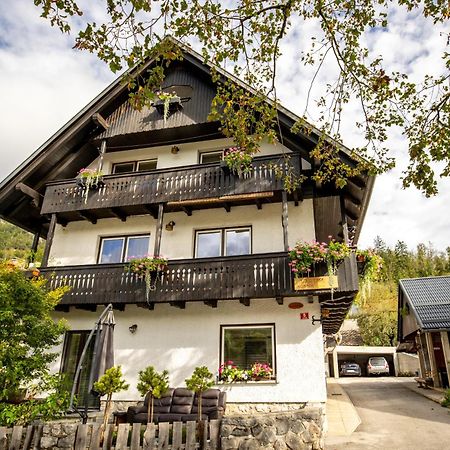 Apartma Kosnik Perunika 博希尼 外观 照片