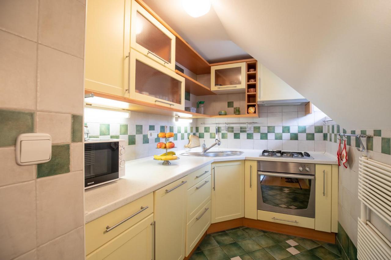Apartma Kosnik Perunika 博希尼 外观 照片