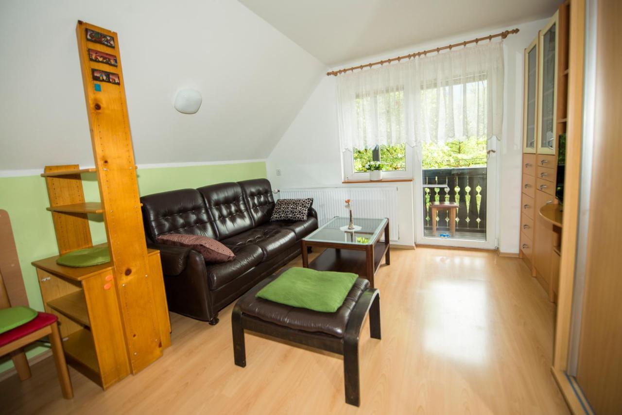 Apartma Kosnik Perunika 博希尼 外观 照片