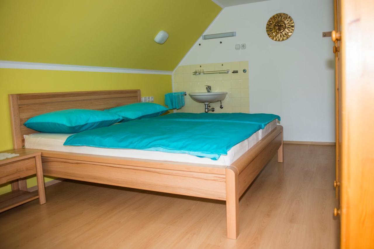 Apartma Kosnik Perunika 博希尼 外观 照片
